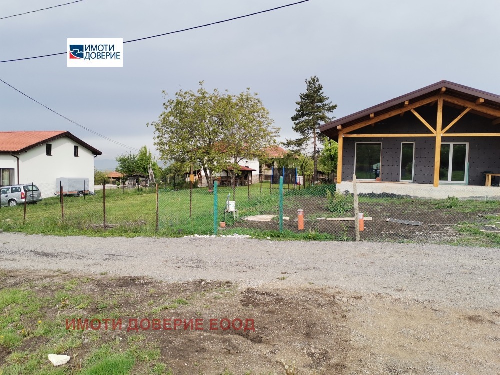 Продава ПАРЦЕЛ, с. Големо Бучино, област Перник, снимка 3 - Парцели - 55357696