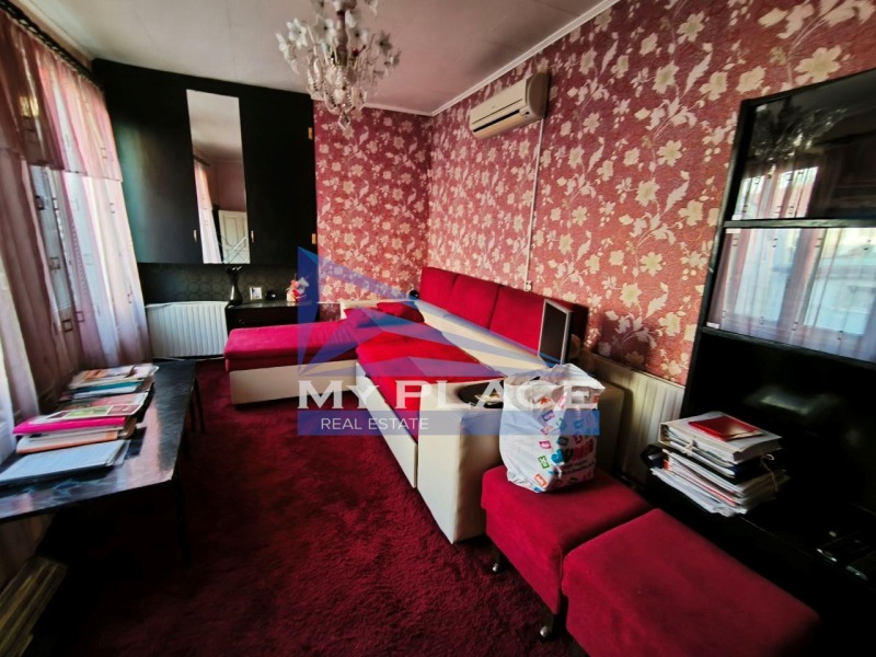Продава ЕТАЖ ОТ КЪЩА в град Шумен, Център - 60 кв.м / 78 000 € » 152 554.74 лв., МАЙ ПЛЕЙС
