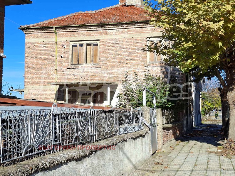 Продава КЪЩА в област Ямбол, гр. Елхово - 172 кв.м / 50 000 € » 97 791.50 лв., БЪЛГЕРИАН ПРОПЕРТИС