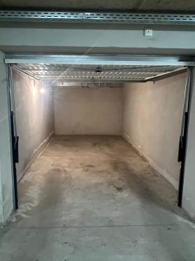 ГАРАЖ, ПАРКОМЯСТО, 20 m2