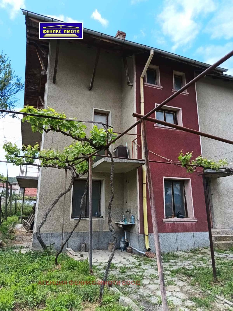 Eladó  Ház régió Kyustendil , Lozno , 200 négyzetméter | 89360290