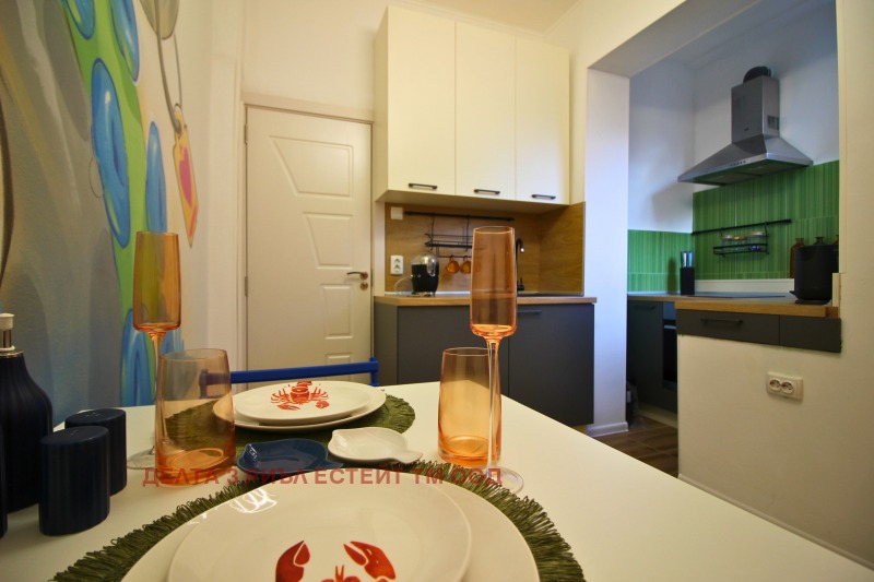 Продава 2-СТАЕН, гр. София, Център