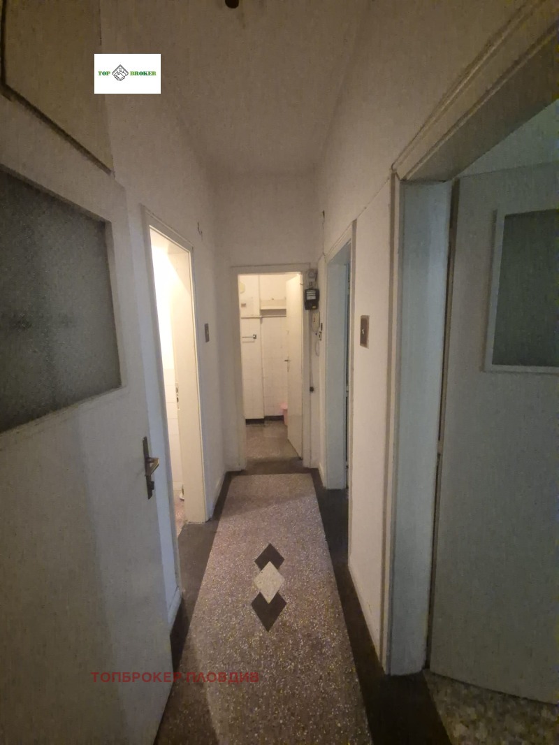 Продава ЕТАЖ ОТ КЪЩА, гр. Пловдив, Мараша, снимка 6 - Етаж от къща - 53091738