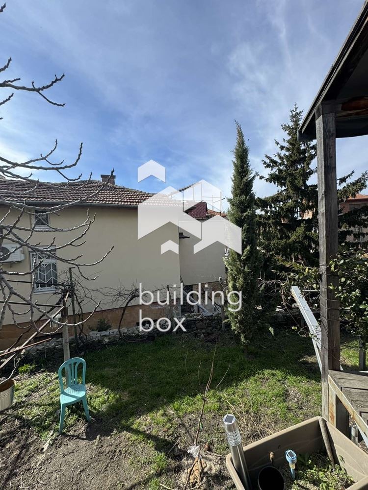 Продава КЪЩА, гр. Пловдив, Център, снимка 2 - Къщи - 53949272