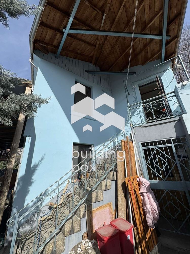 Продава КЪЩА, гр. Пловдив, Център