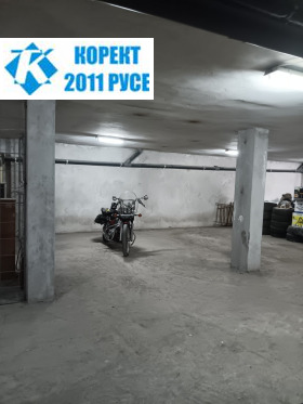 Garagem Zdravec Iztok, Ruse 7