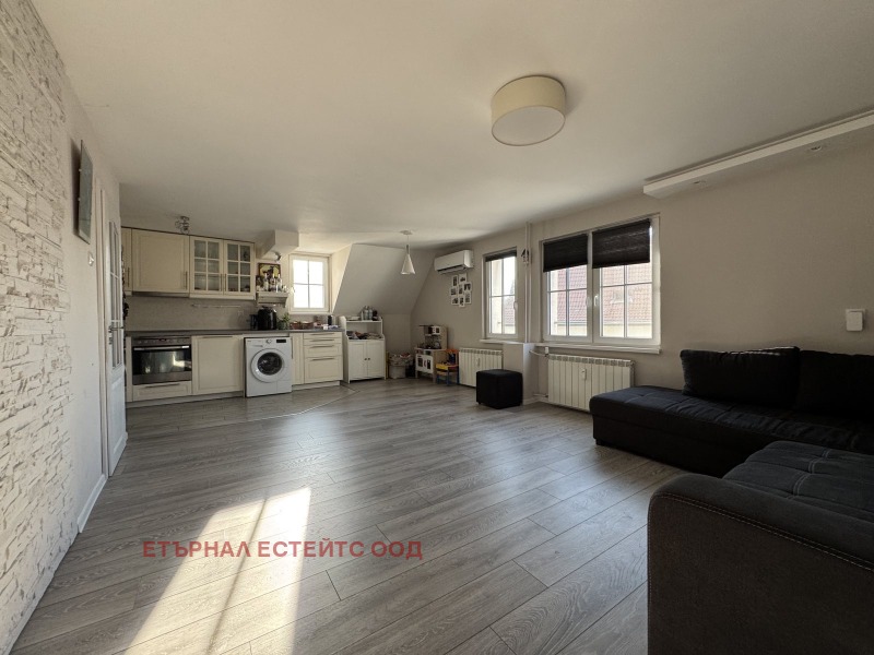 Продава 3-СТАЕН, гр. София, Изток, снимка 3 - Апартаменти - 53172074