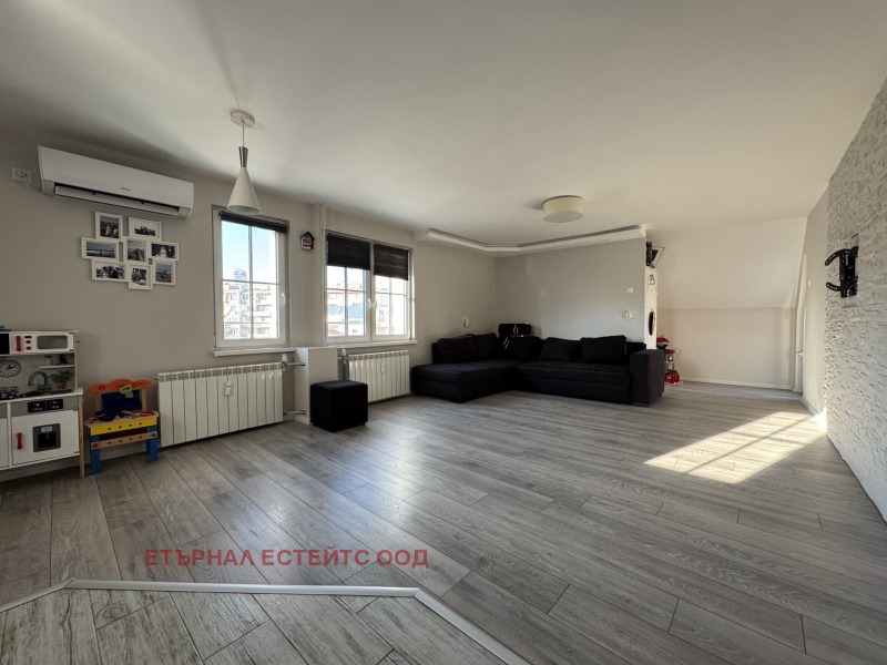 Продава 3-СТАЕН, гр. София, Изток