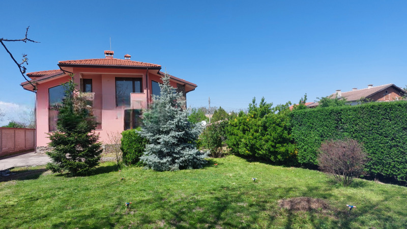 Продава КЪЩА, с. Костиево, област Пловдив