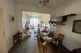 1 quarto Centar, Sofia