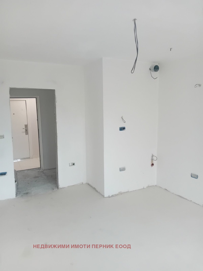 Продава  1-стаен град Перник , Мошино , 25 кв.м | 92689643 - изображение [4]