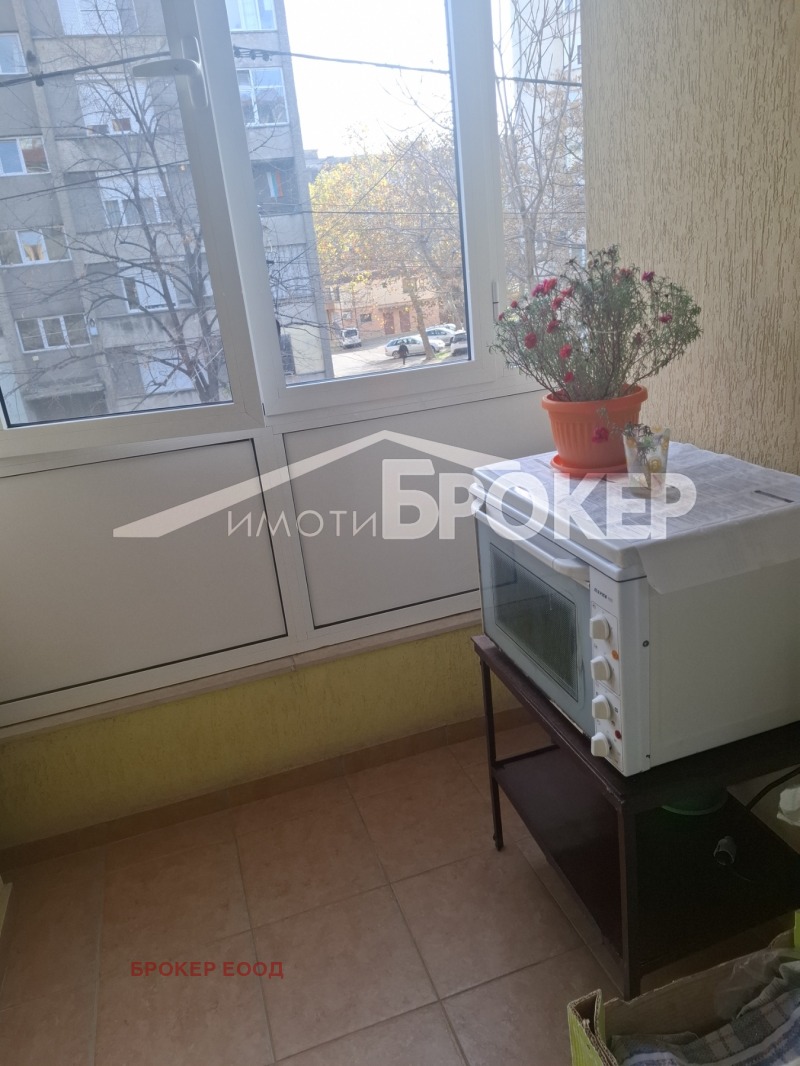 Продава 1-СТАЕН, гр. Сливен, Даме Груев, снимка 10 - Апартаменти - 52475693