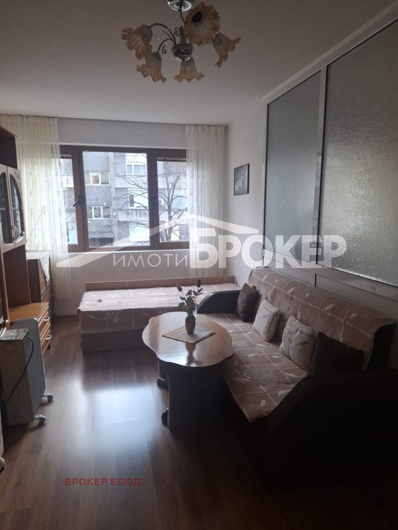 Продава 1-СТАЕН, гр. Сливен, Даме Груев, снимка 15 - Апартаменти - 52475693