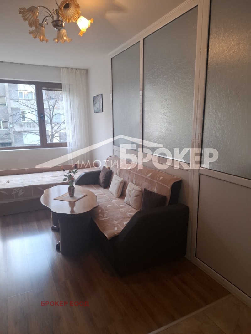 Продава 1-СТАЕН, гр. Сливен, Даме Груев, снимка 4 - Апартаменти - 52475693