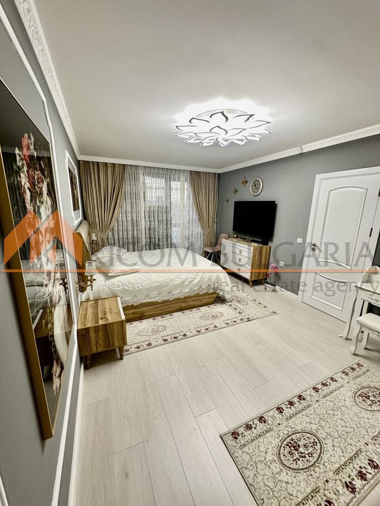 In vendita  2 camere da letto Varna , Tsentralna poshta , 136 mq | 50239532 - Immagine [5]