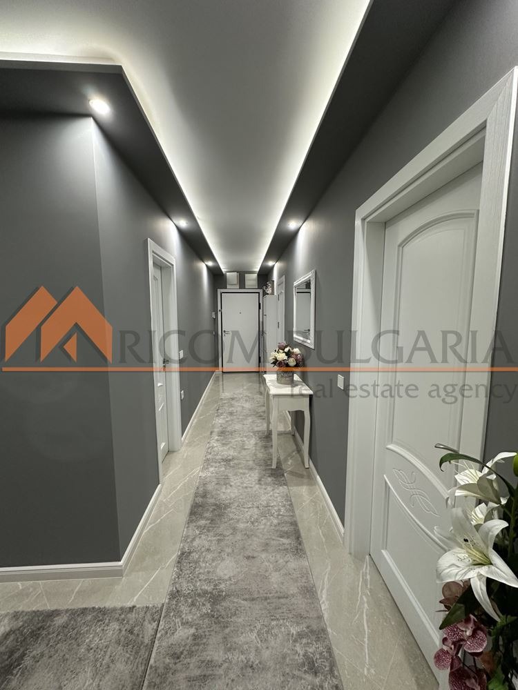 In vendita  2 camere da letto Varna , Tsentralna poshta , 136 mq | 50239532 - Immagine [8]