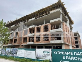 Продава 2-стаен град Пловдив Остромила - [1] 