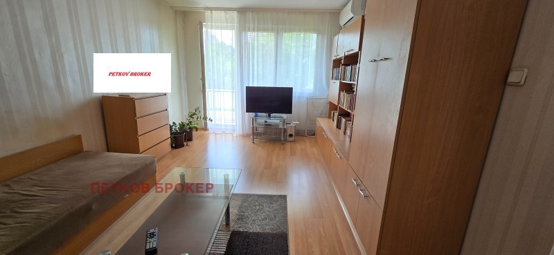 Zu verkaufen  Studio Sofia , Ljulin 5 , 47 qm | 95531258