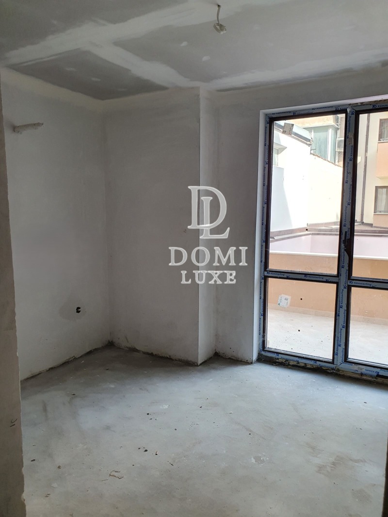 На продаж  2 спальні Варна , Лятно кино Тракия , 112 кв.м | 67712780