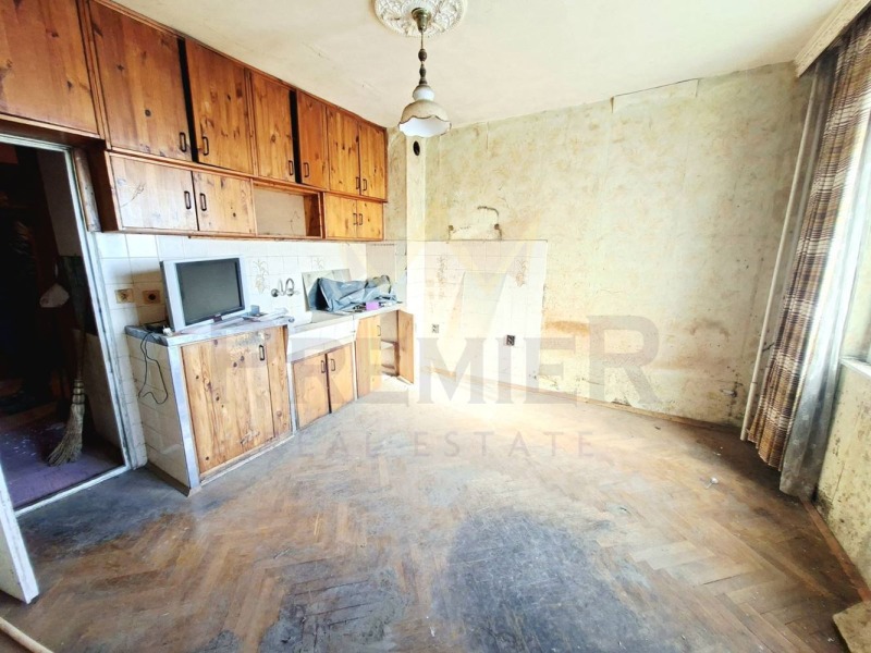 Продава 3-СТАЕН, град Варна, Цветен квартал • 103000 € / 201450.49 лв. • 83024633 1