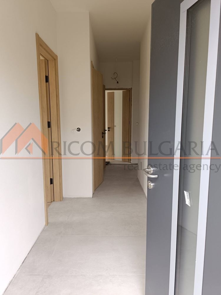 Продава КЪЩА, с. Приселци, област Варна, снимка 4 - Къщи - 54405037