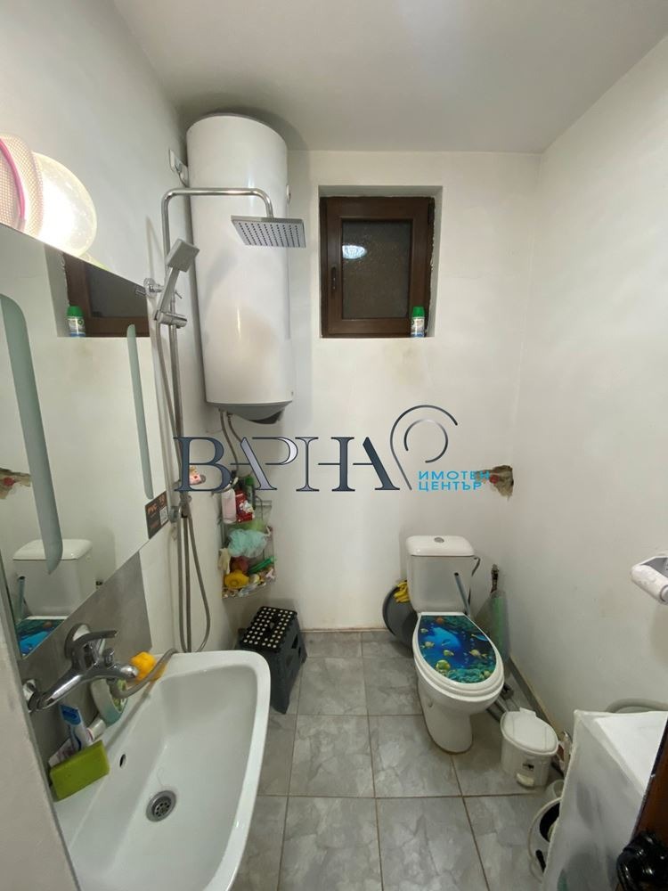 Продава КЪЩА, с. Калиманци, област Варна, снимка 15 - Къщи - 55030329