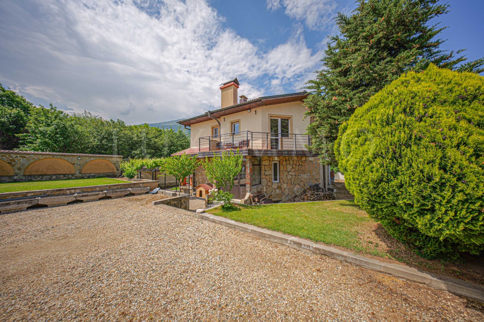 Продава КЪЩА, гр. София, Бояна