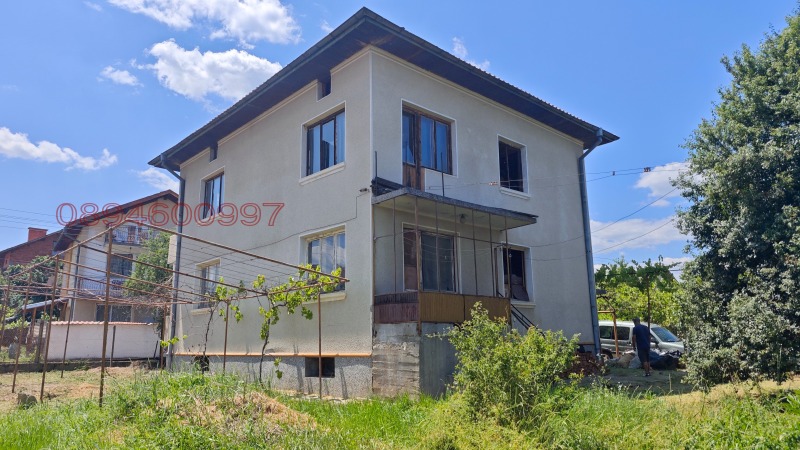 Продава КЪЩА в област Кюстендил, с. Соволяно - 100 кв.м / 102 258.38 € » 200 000 лв.