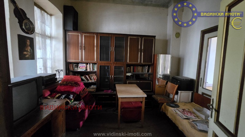 Продава 2-СТАЕН, гр. Видин, Калето, снимка 2 - Апартаменти - 52120033