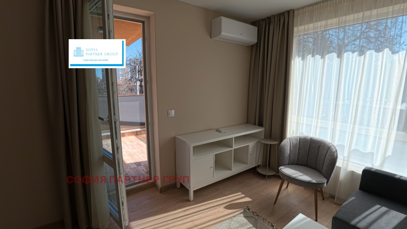 Продава 2-СТАЕН, гр. София, Триъгълника