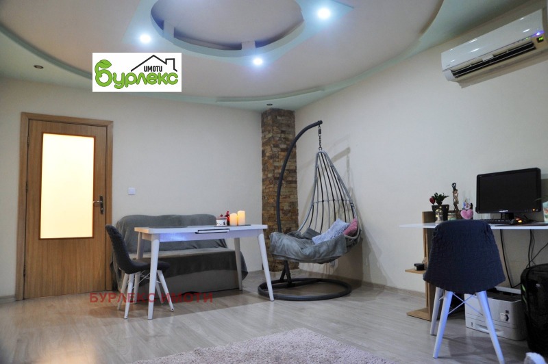 Te koop  2 slaapkamers Varna , Zimno kino Trakija , 92 m² | 34603501 - afbeelding [2]