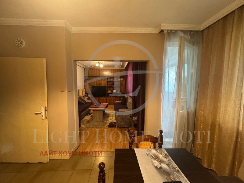 En venta  2 dormitorios Plovdiv , Kyuchuk Parizh , 107 metros cuadrados | 15054961 - imagen [3]