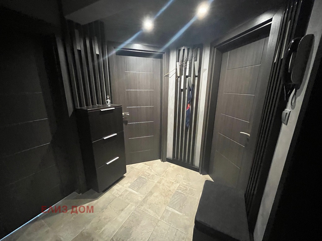 Продава 3-СТАЕН, гр. Варна, Централна поща, снимка 16 - Апартаменти - 55203723