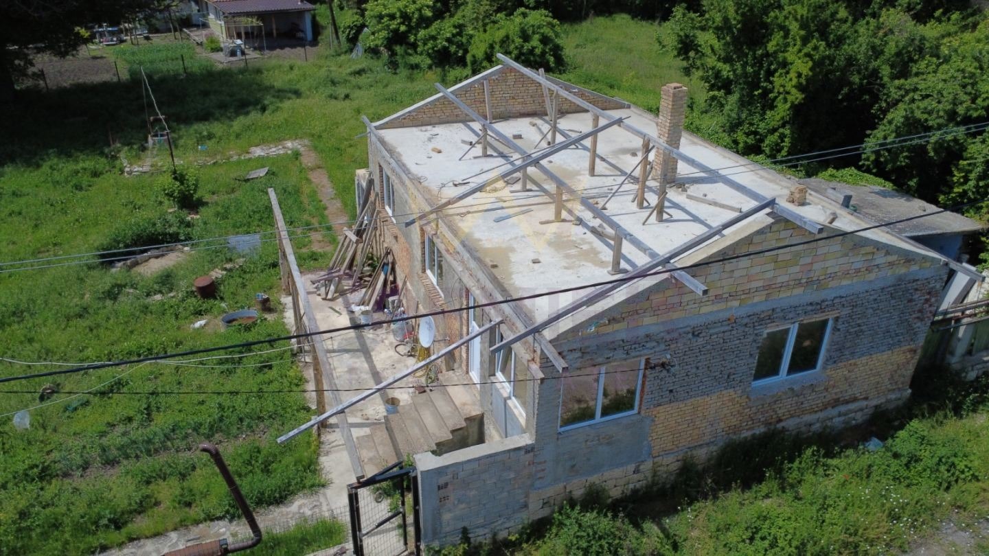 Продава КЪЩА, с. Млада гвардия, област Варна, снимка 15 - Къщи - 54408574