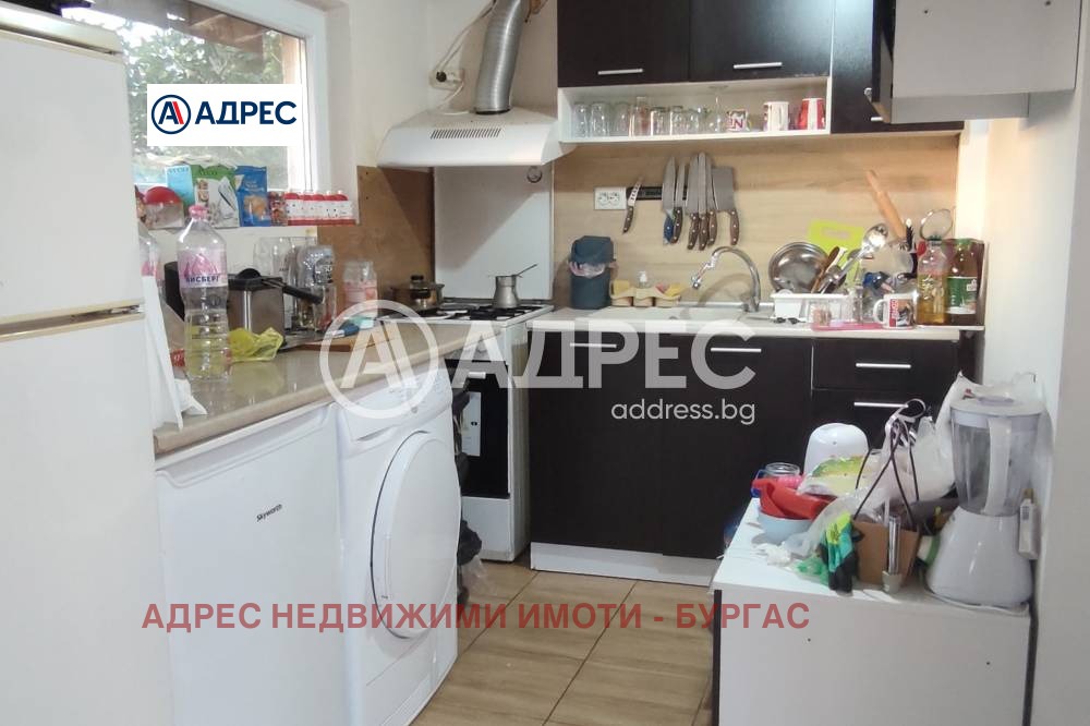 Продава КЪЩА, с. Черни връх, област Бургас, снимка 6 - Къщи - 54841651