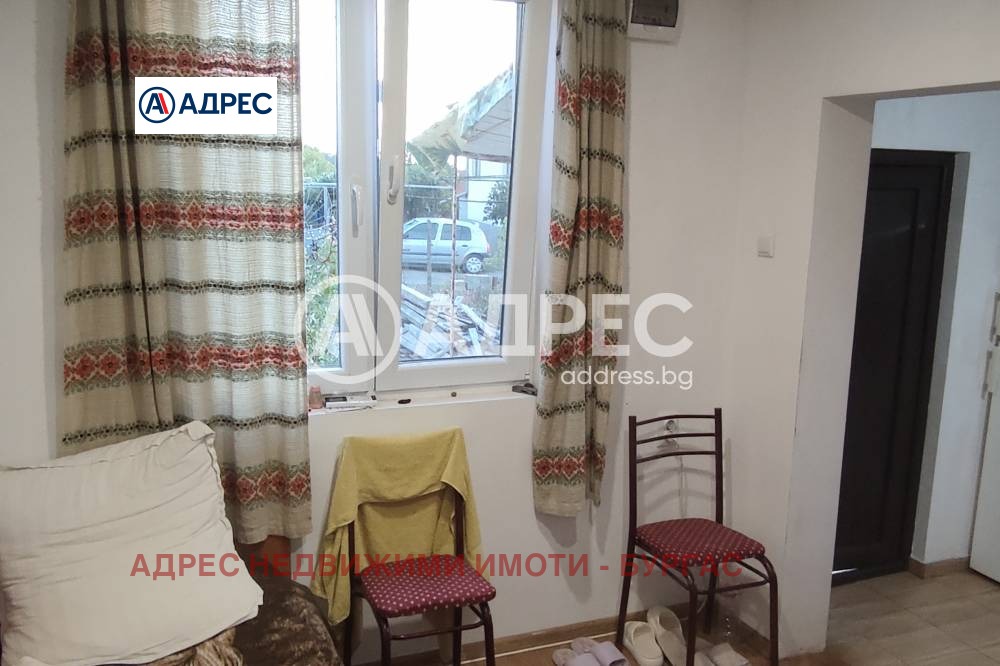 Продава КЪЩА, с. Черни връх, област Бургас, снимка 7 - Къщи - 54841651