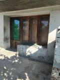 Продава КЪЩА, област Бургас, с. Орлинци • 90000 € / 176024.70 лв. • 85470354 7