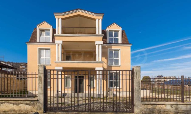 Продава 4-СТАЕН в област Бургас, гр. Обзор - 153 кв.м / 175 950 € » 344 128.29 лв., СУПРИММО - БУРГАС
