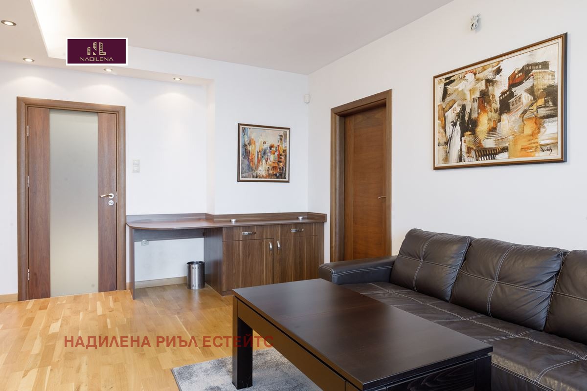 Продава 3-СТАЕН, гр. София, Изток, снимка 3 - Апартаменти - 56072899
