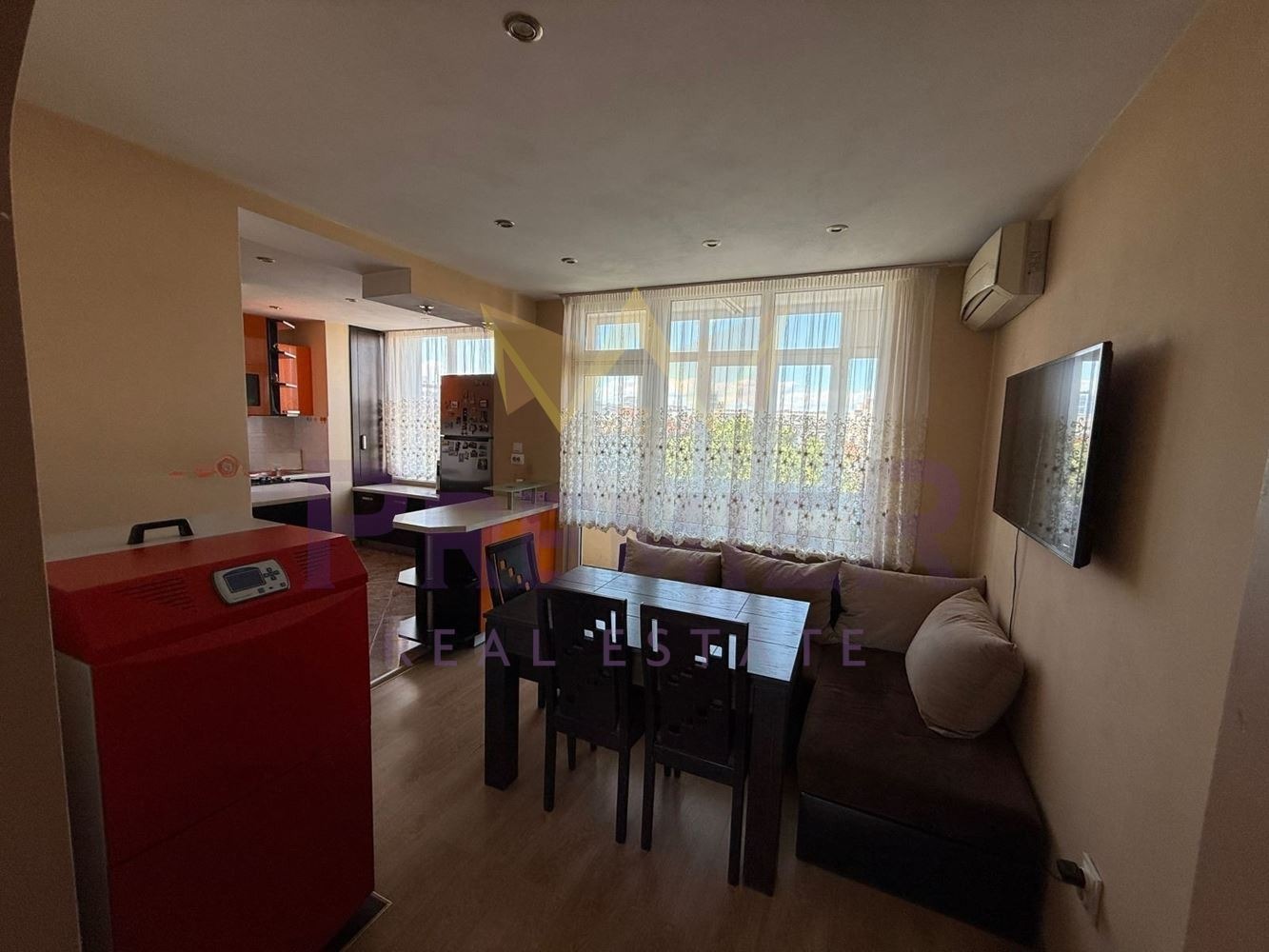 Продава МНОГОСТАЕН, гр. Пловдив, Център, снимка 2 - Апартаменти - 54217739