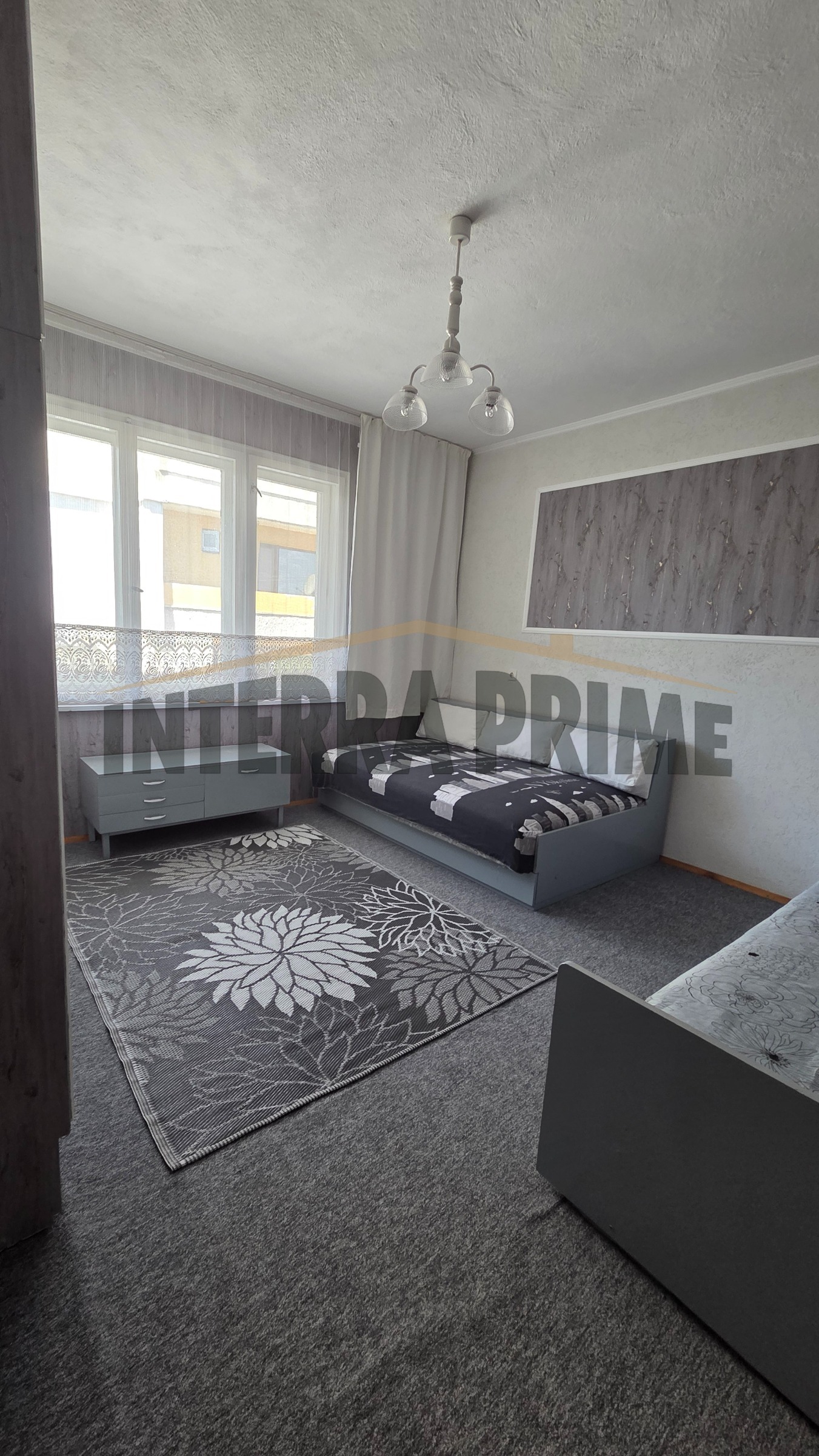 Продава МНОГОСТАЕН, гр. Добрич, Център, снимка 2 - Апартаменти - 56014907