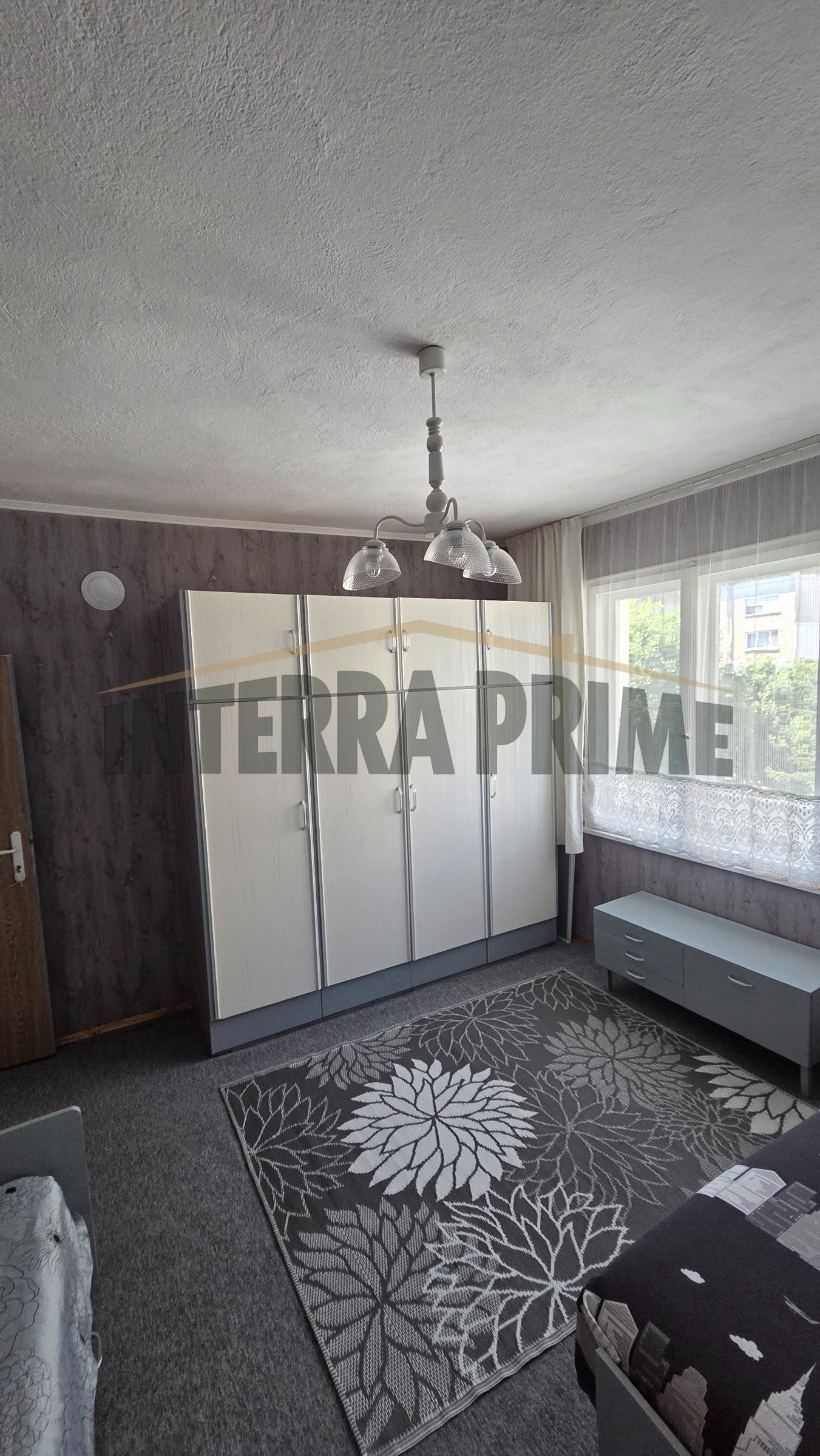 Продава МНОГОСТАЕН, гр. Добрич, Център, снимка 3 - Апартаменти - 56014907