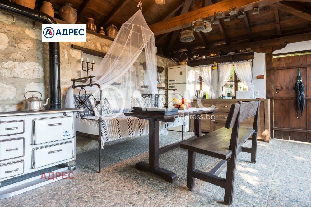 Продава КЪЩА, с. Пчелник, област Варна, снимка 4 - Къщи - 52563070