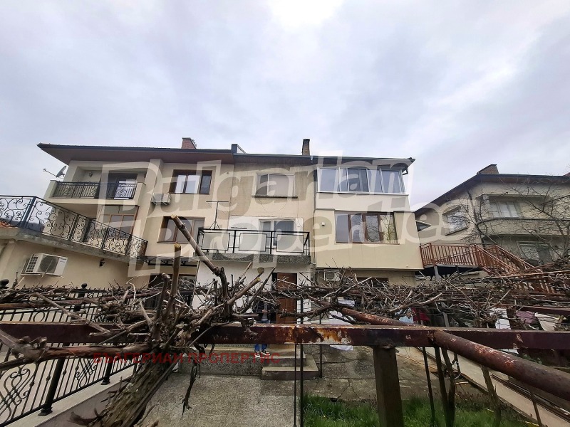 Продава КЪЩА в област Габрово, гр. Дряново - 186 кв.м / 138 900 € » 271 664.79 лв., БЪЛГЕРИАН ПРОПЕРТИС