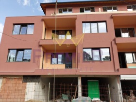 Продажба на тристайни апартаменти в град Добрич - изображение 4 