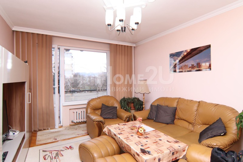 Продава  2-стаен град София , Западен парк , 68 кв.м | 82689812