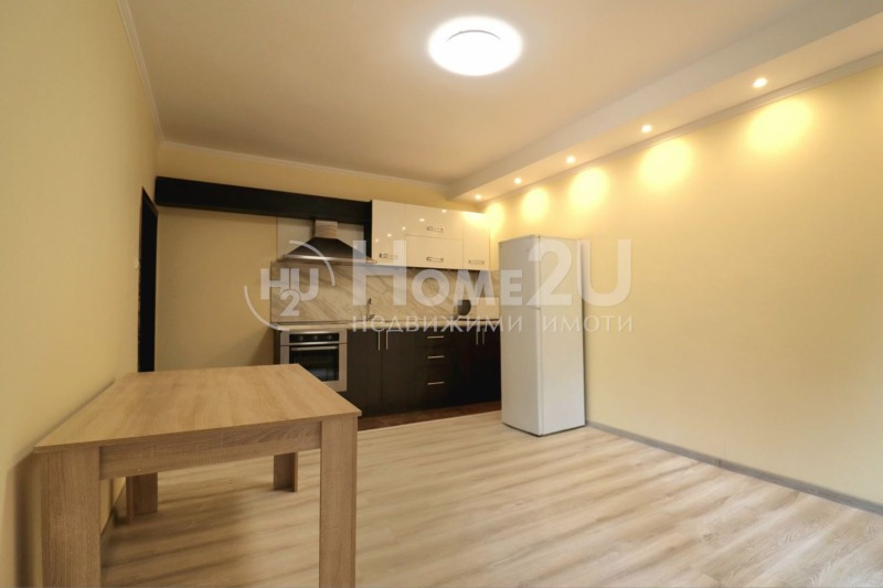 Продава 3-СТАЕН, гр. София, Център, снимка 2 - Апартаменти - 52996161