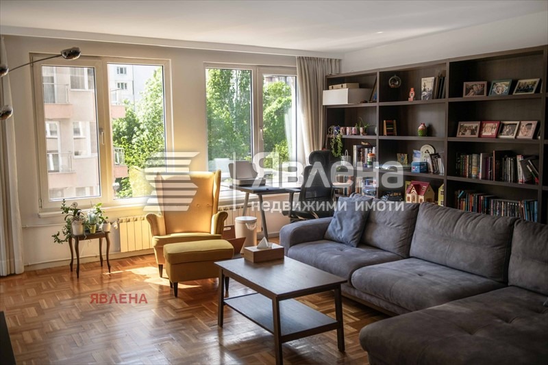 Продава 4-СТАЕН, град София, Лагера • 450000 € / 880123.50 лв. • 19926150 1