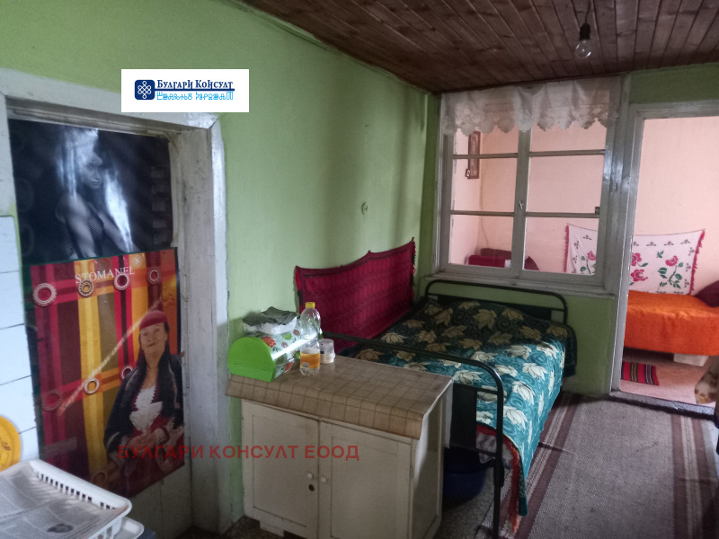 Продава  Къща област Кюстендил , с. Горна Брестница , 83 кв.м | 59554589 - изображение [13]