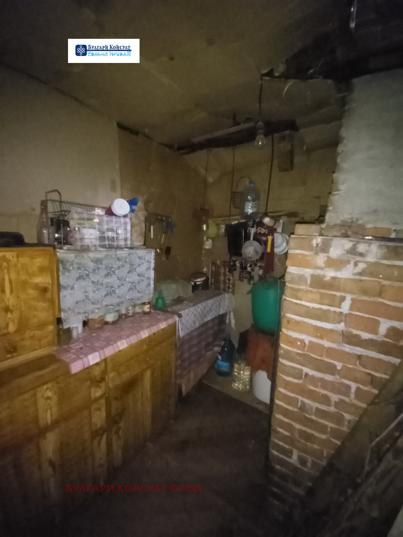 Продава  Къща област Кюстендил , с. Горна Брестница , 83 кв.м | 59554589 - изображение [11]